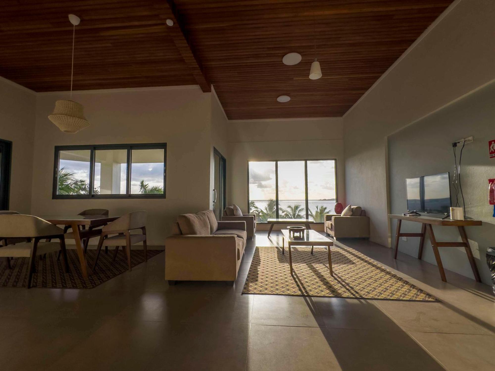 Ramada Suites By Wyndham Seafront Coral Coast Korotogo Exterior foto
