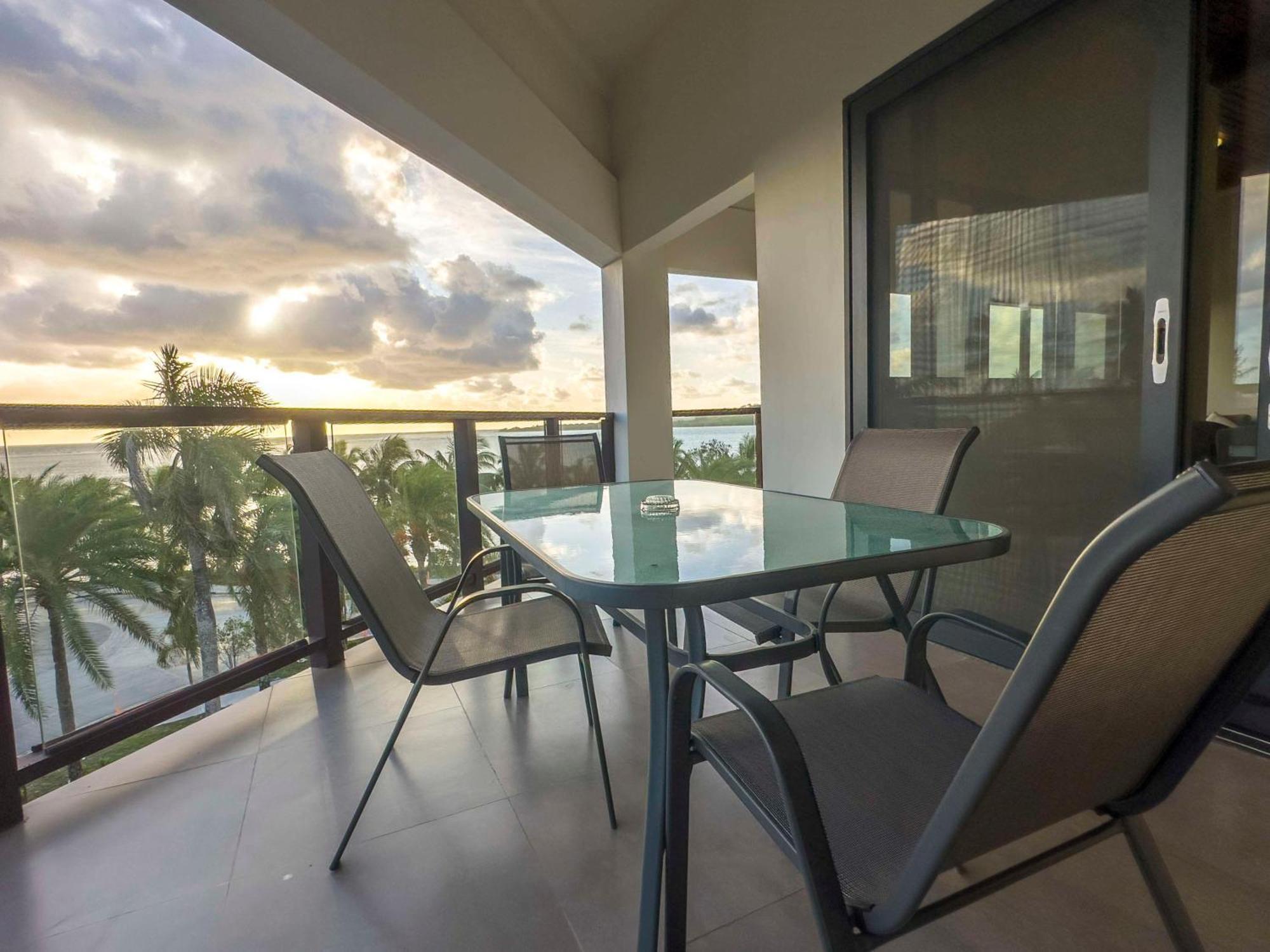Ramada Suites By Wyndham Seafront Coral Coast Korotogo Exterior foto