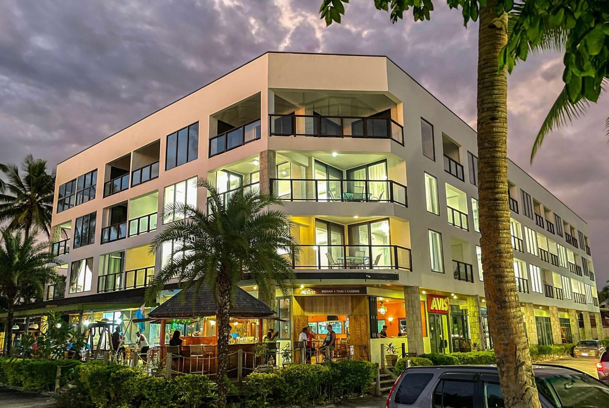 Ramada Suites By Wyndham Seafront Coral Coast Korotogo Exterior foto