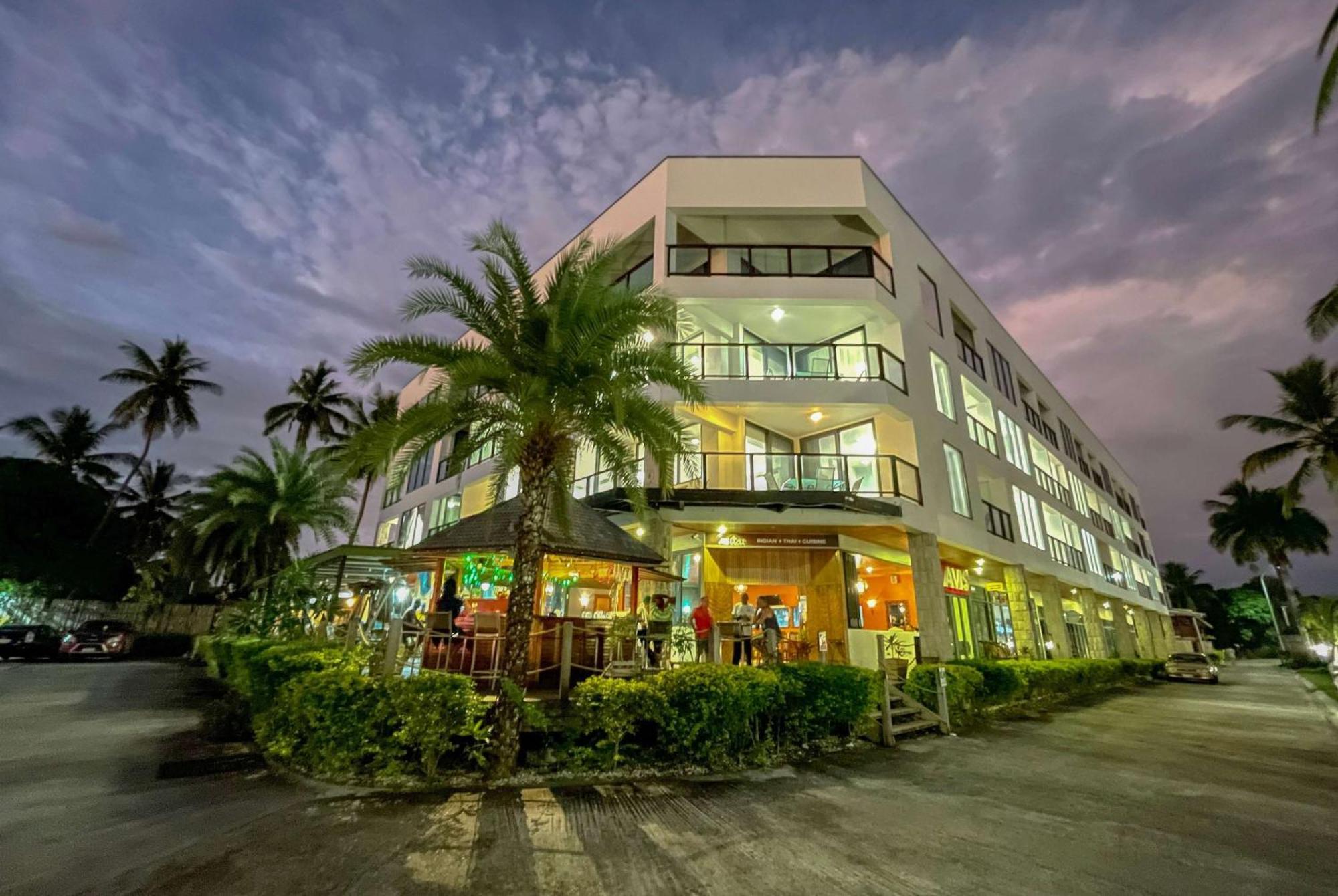 Ramada Suites By Wyndham Seafront Coral Coast Korotogo Exterior foto