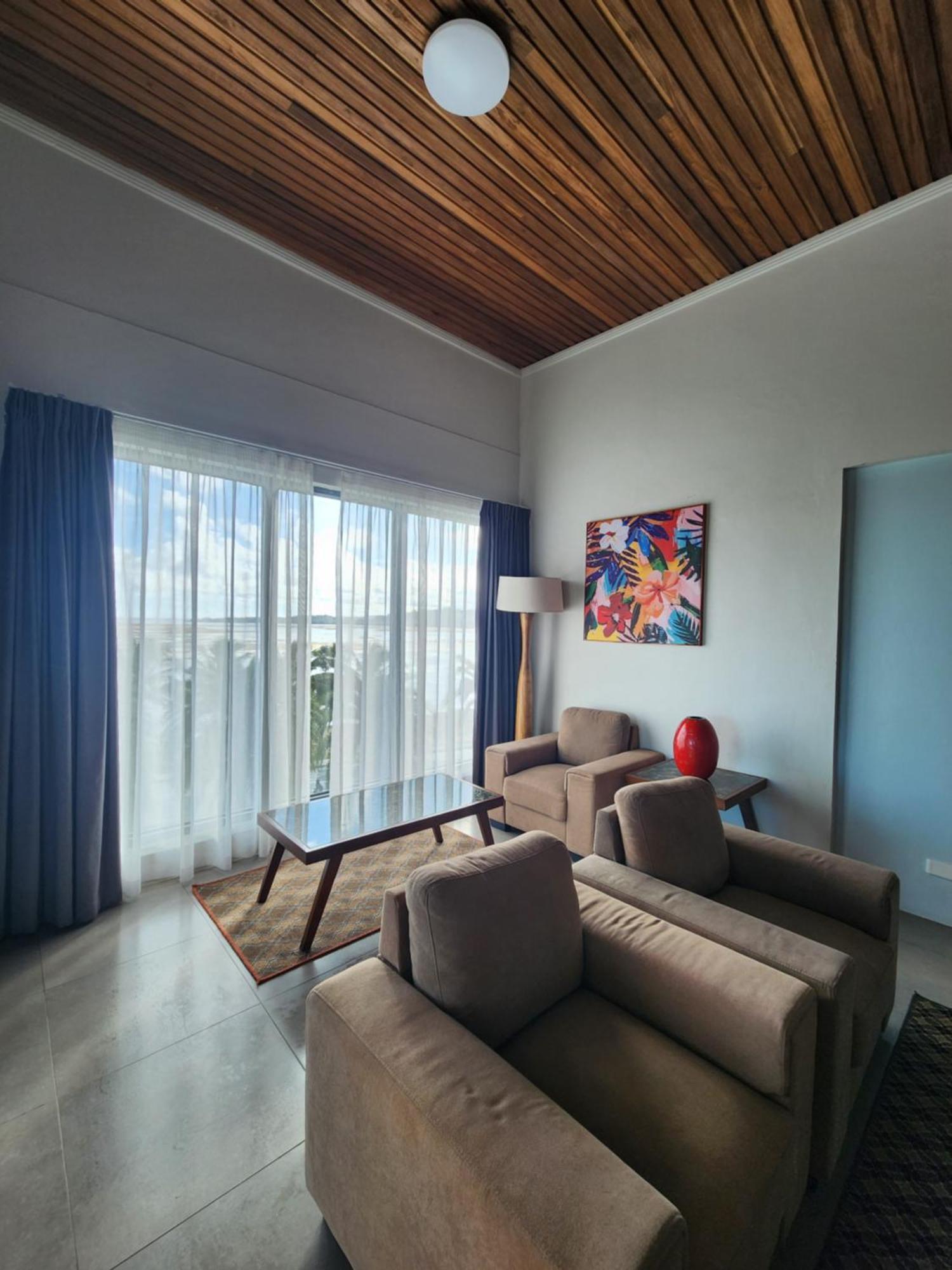Ramada Suites By Wyndham Seafront Coral Coast Korotogo Exterior foto